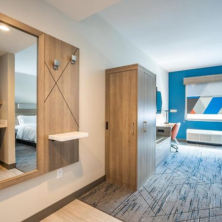 Holiday Inn Express & Suites Charlottesville By Ihg Extérieur photo