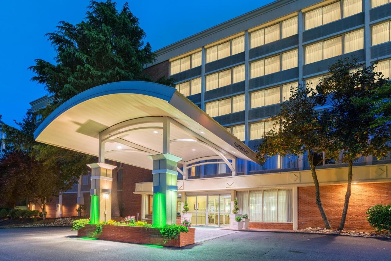 Holiday Inn Express & Suites Charlottesville By Ihg Extérieur photo