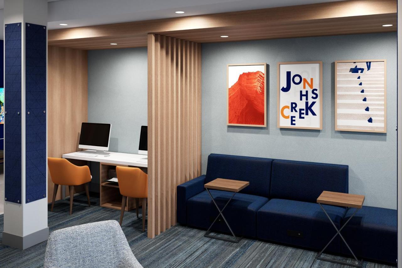 Holiday Inn Express & Suites Charlottesville By Ihg Extérieur photo