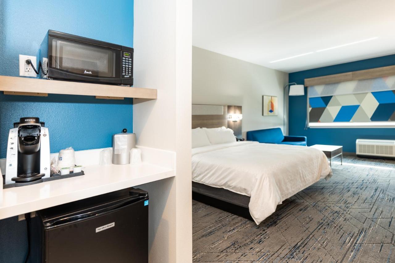 Holiday Inn Express & Suites Charlottesville By Ihg Extérieur photo
