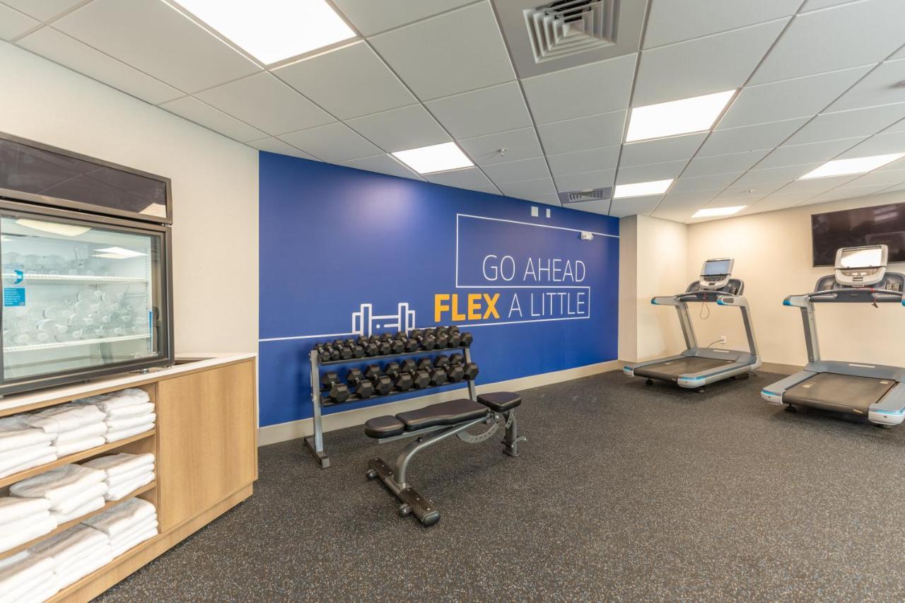 Holiday Inn Express & Suites Charlottesville By Ihg Extérieur photo