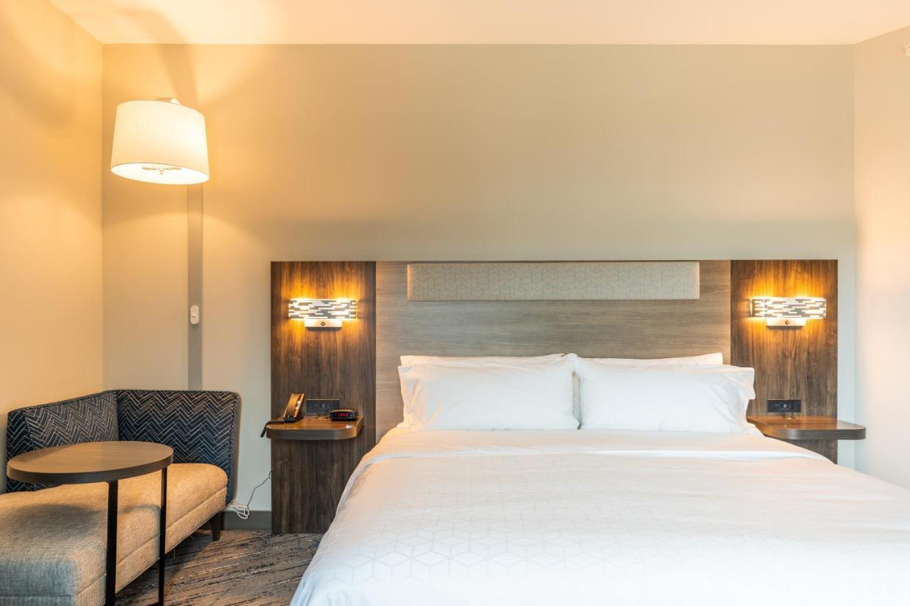 Holiday Inn Express & Suites Charlottesville By Ihg Extérieur photo